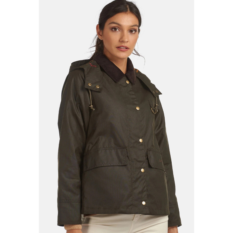 Avon Barbour donna